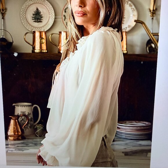 BOHME Caylee Sheer Blouse ~ NWT - Picture 2 of 7